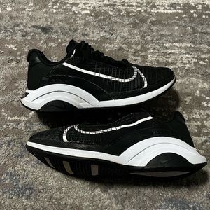 Nike Women's Zoomx Superrep Surge Tennis Shoes Sneakers 7 used perfect condition